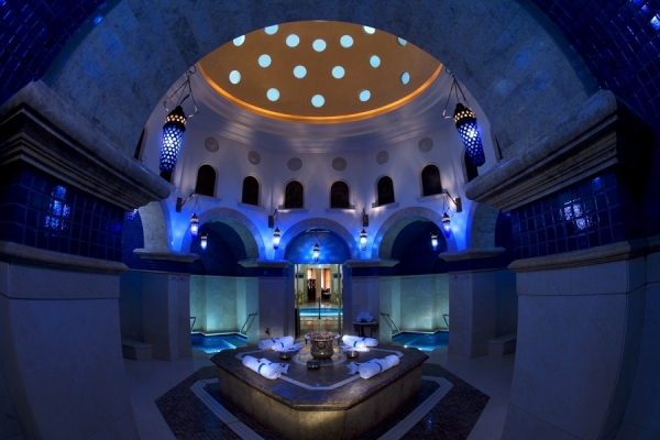 Photograph Victor Romero Royal Mirage Hotel on One Eyeland